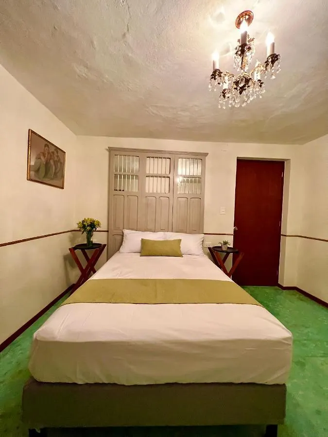 Casa Cayetana Merida Paseo Montejo Centro メキシコ